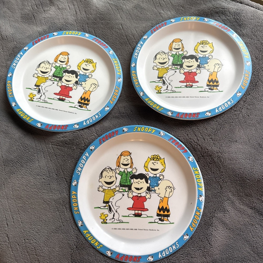 3 Vintage PECO Peanuts Plate 1960's The Gang Charlie Brown Snoopy Lucy Melamine